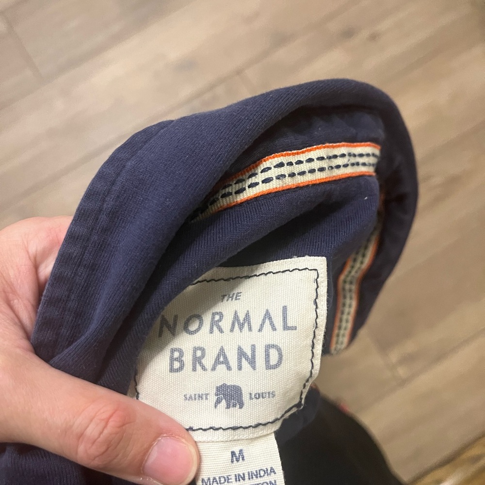 Normal Brand Size Medium - image 2